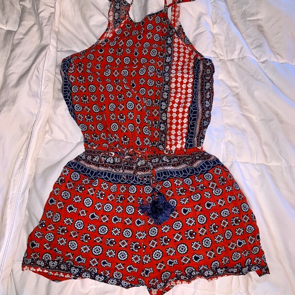 RED ROMPER - Picture 1 of 3